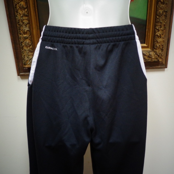 NWOT MAN'S ADIDAS CLIMACOOL ATHLETIC PANTS SZ L - Picture 4 of 8